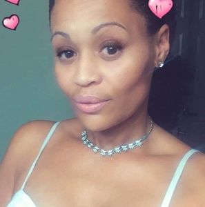 Meet your Posher, Neila